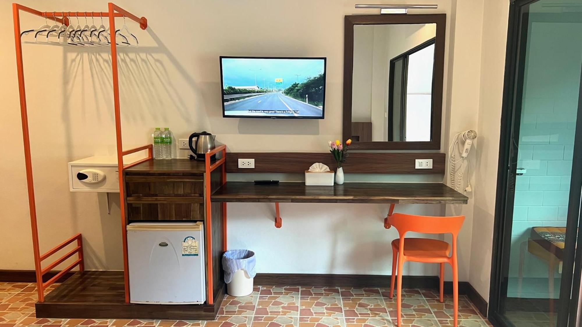 My Friend'S House Karon酒店 外观 照片